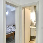 Palace 3*